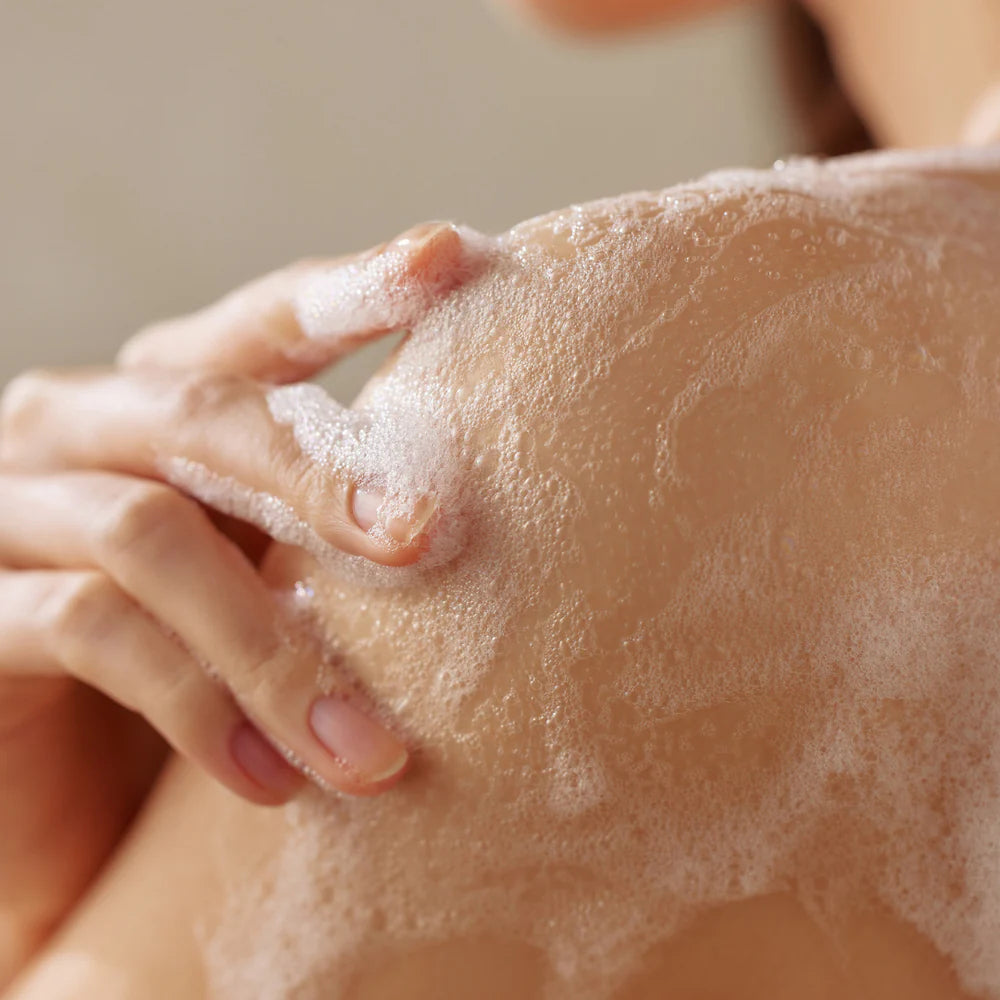 Some By Mi AHA BHA PHA 30 Days Miracle Acne Body Cleanser – effektiv kropsrens mod akne og urenheder, velegnet til ryg, skuldre og bryst, eksfolierer og beroliger huden 3